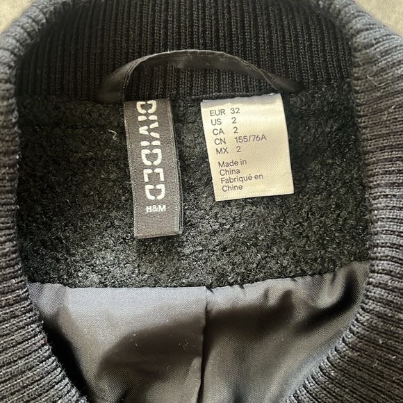 H&M Women’s Long Bomber Jacket - Picture 3 of 4